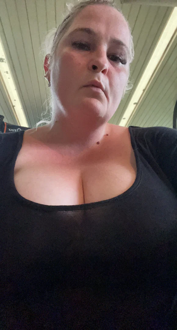 Curvygoddess13 profile banner