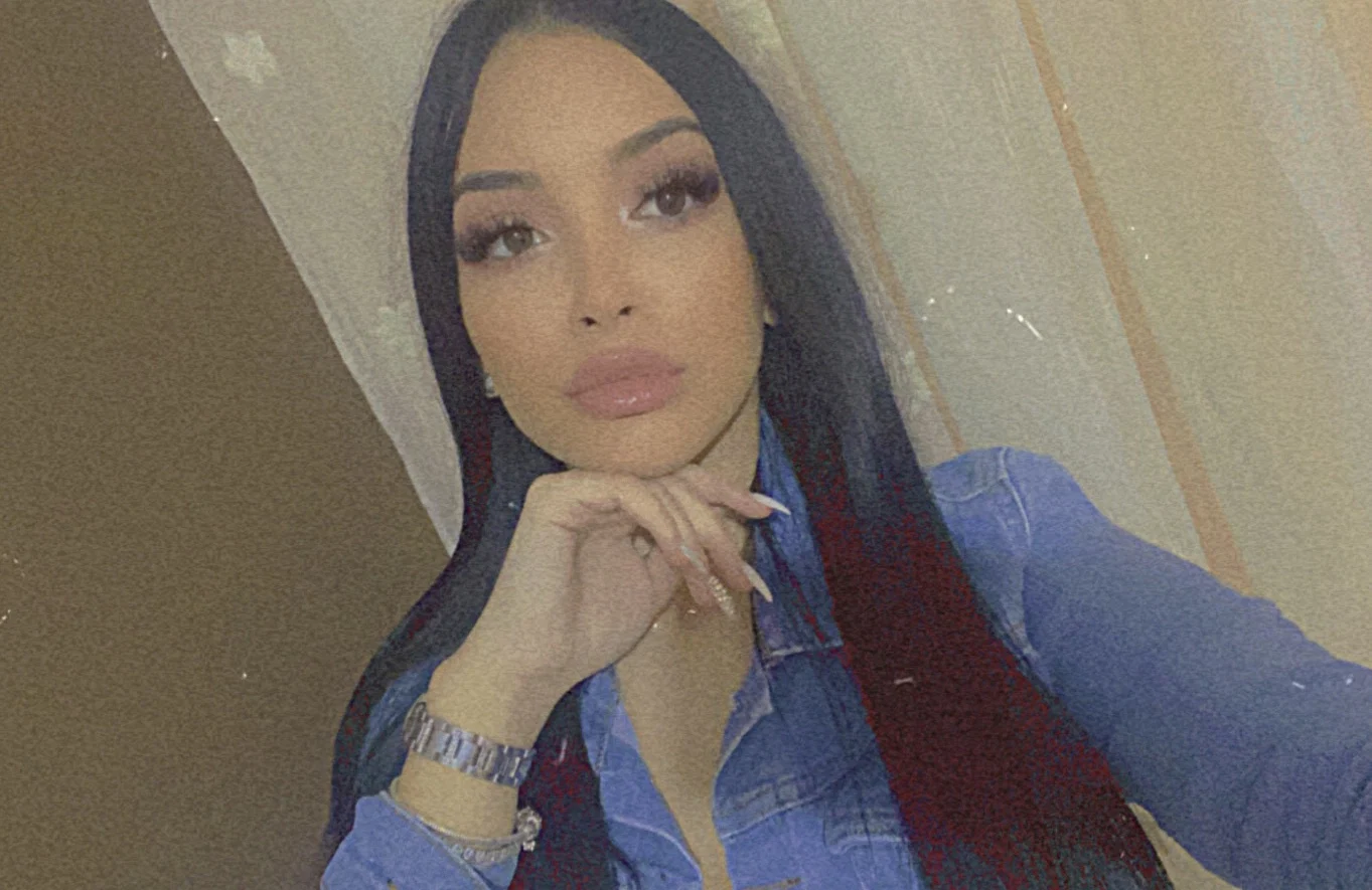 Florentina Violeta profile banner