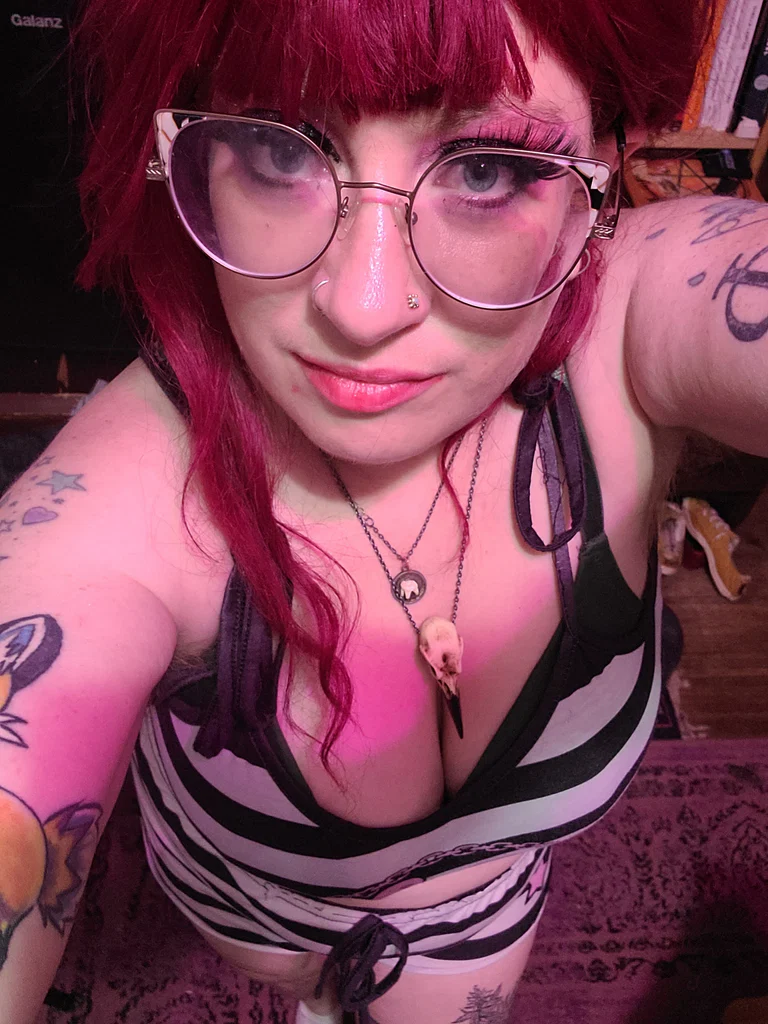 Curvy Siren sexy bbw gothic punk milk's avatar