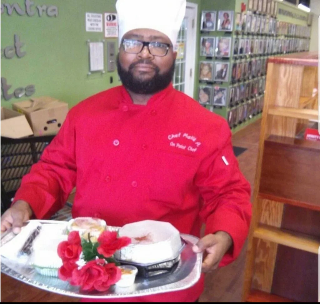 The Chef Malik Fantasy Food Service!!'s avatar