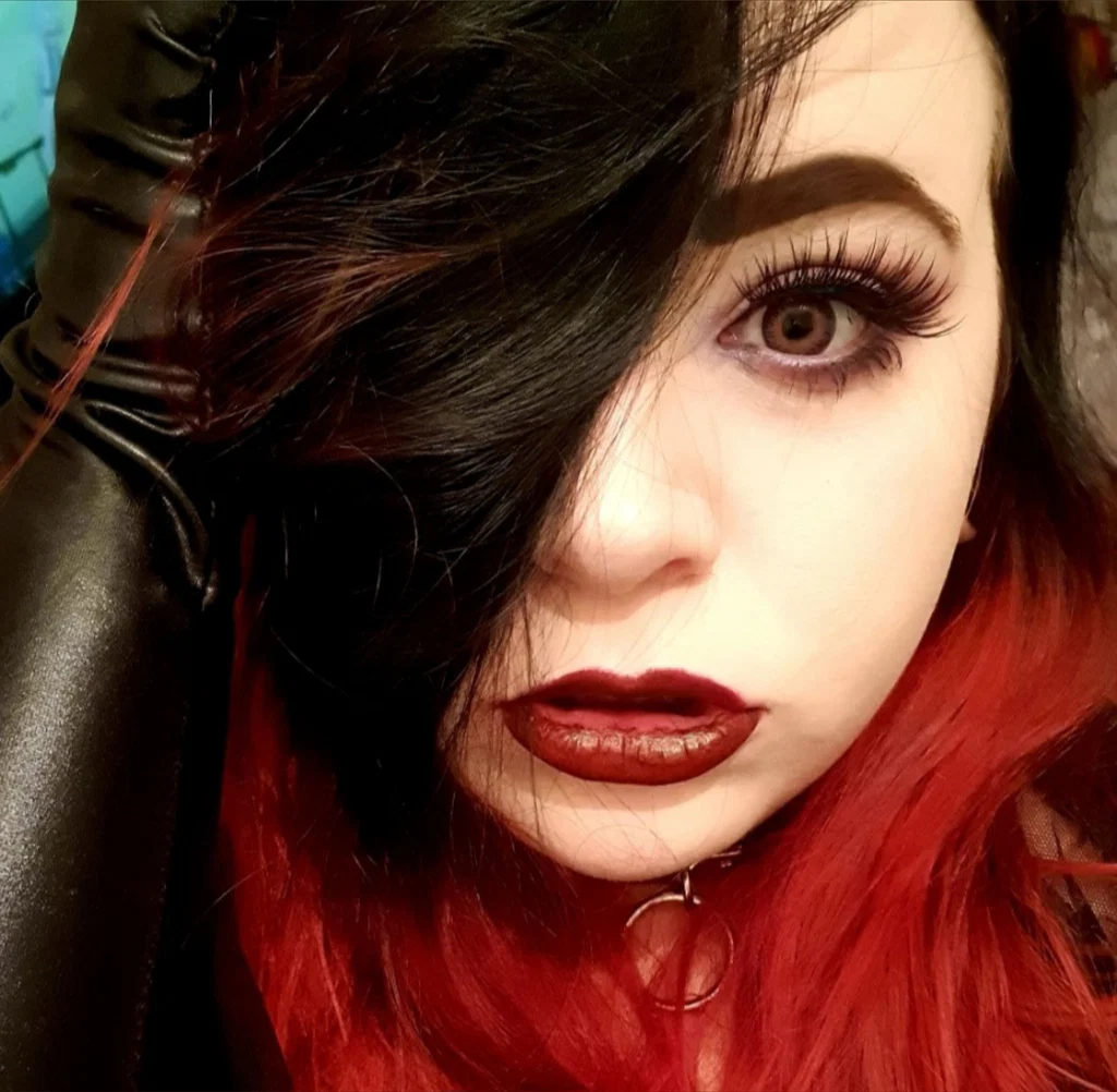 Ember Jay's avatar