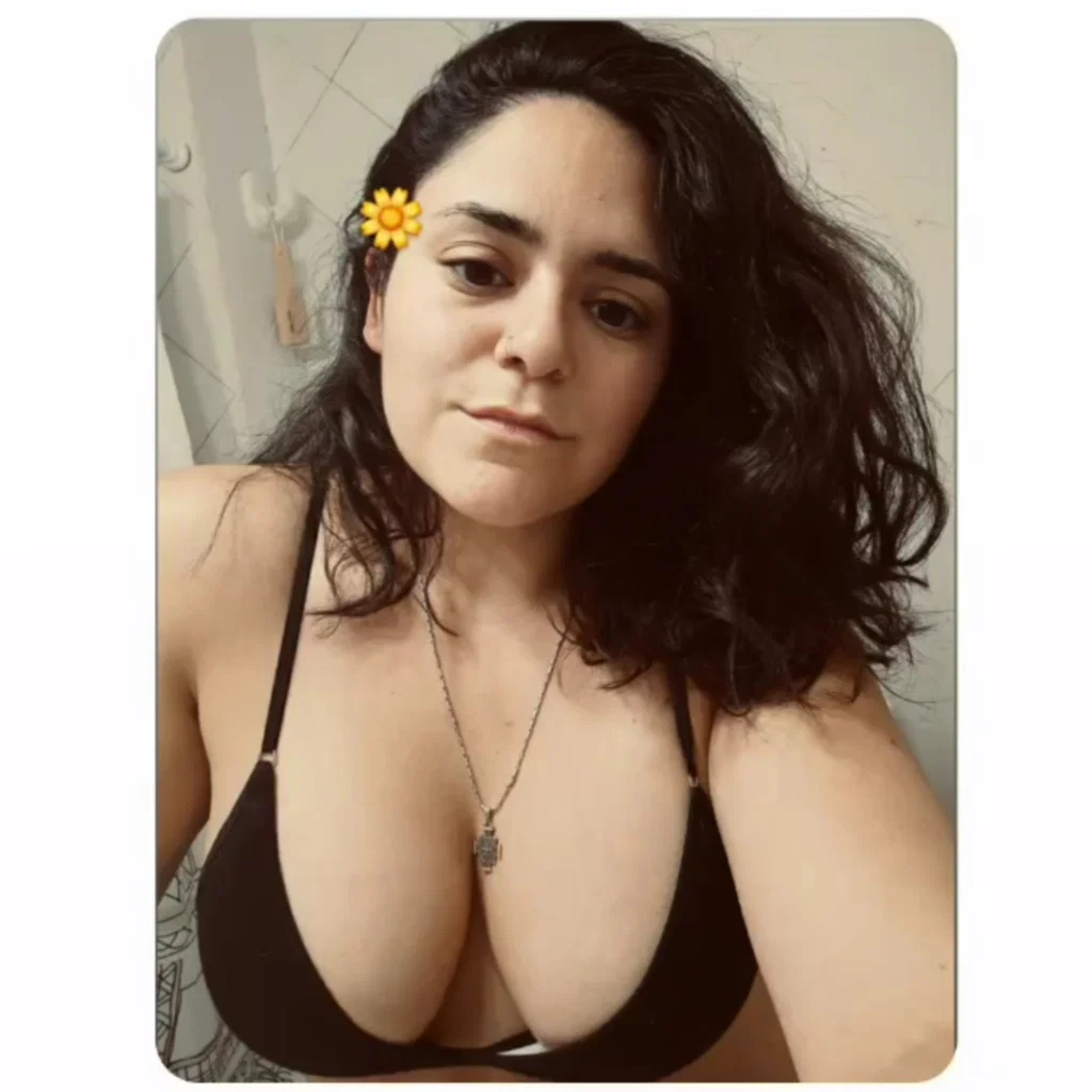 ᖴᒪOᖇ • ᐯIᗪEO ᑕᗩᒪᒪᔕ 🔥's avatar
