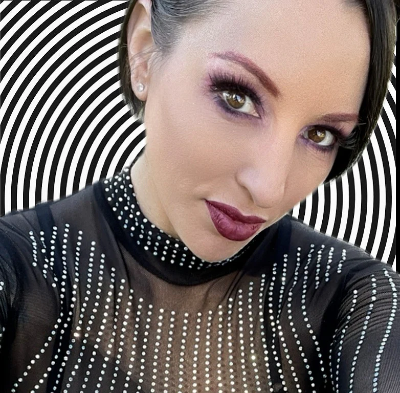 Mistress Kara's avatar
