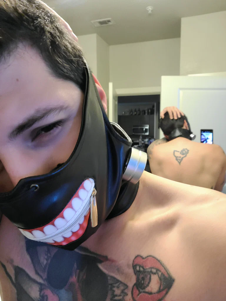 Sexy Zombie's avatar