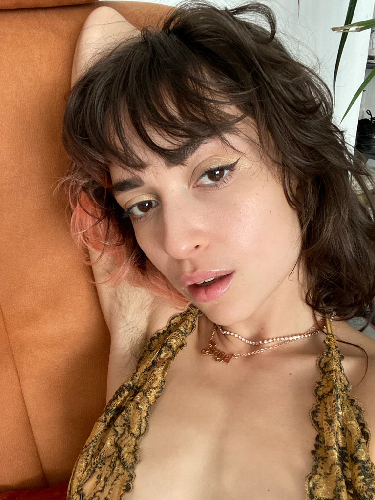 june's avatar