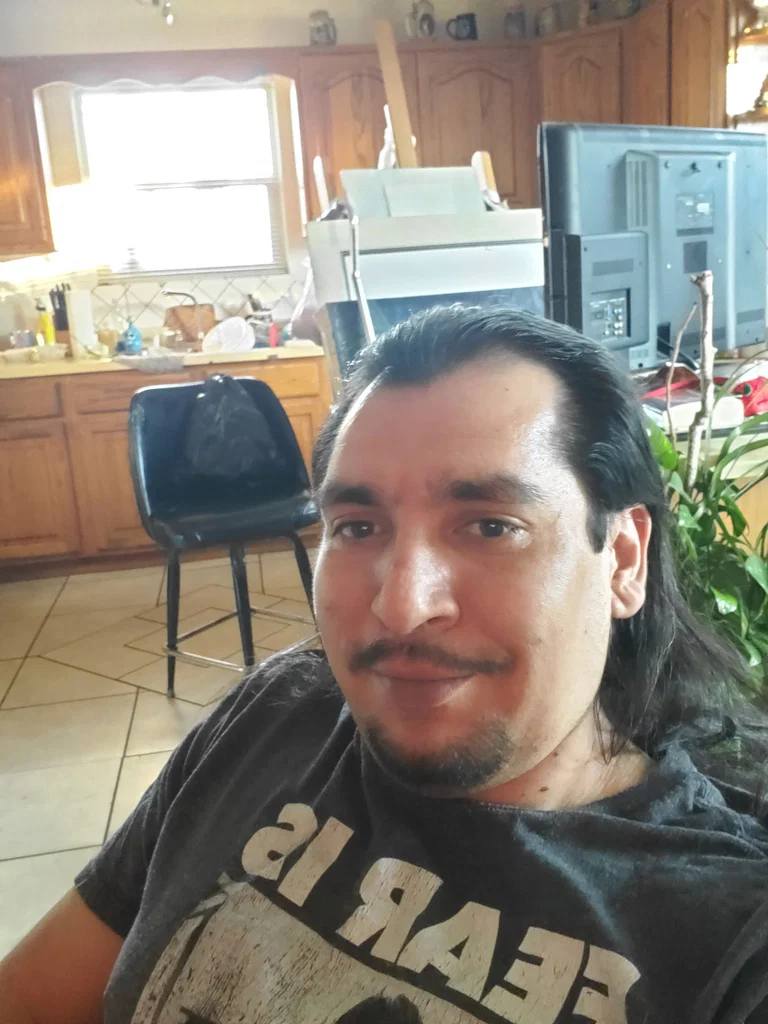 Christopher R Lizardi's avatar