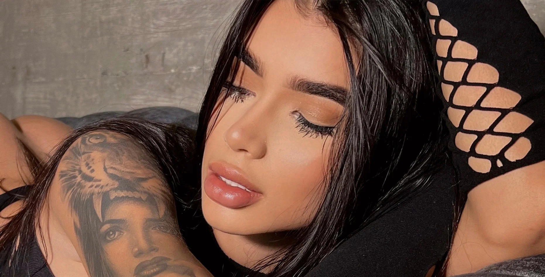 Maryely Guzmán profile banner