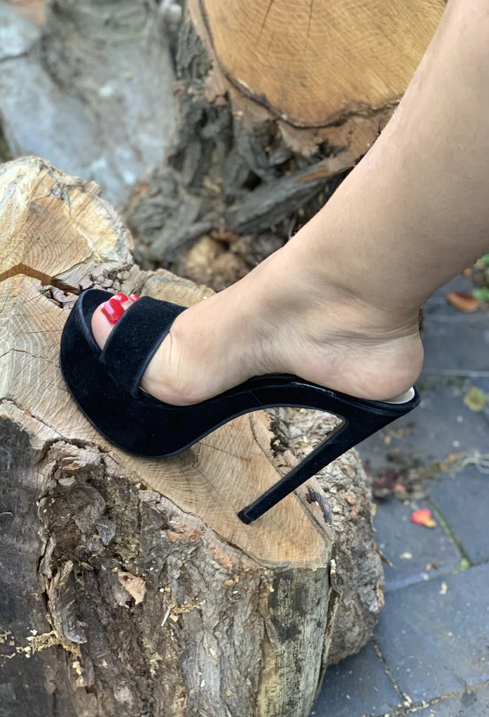 Sexy Feet and Heels