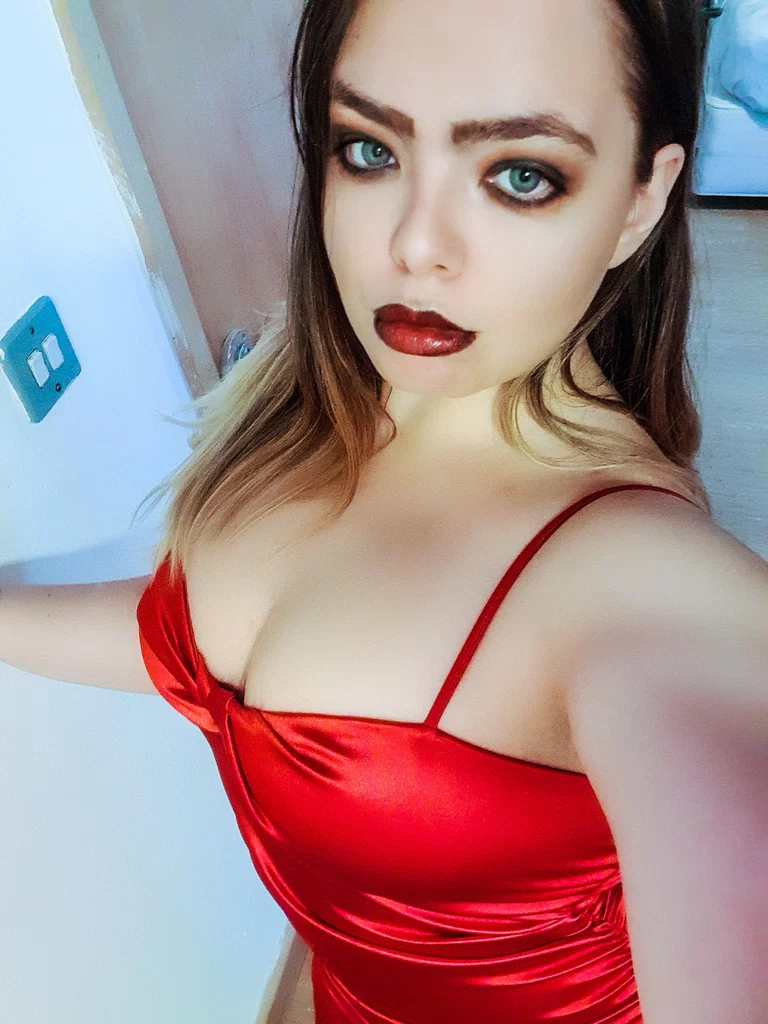 Bella Ricci's avatar