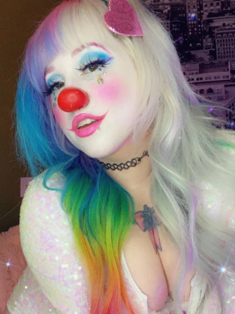 Marina Meow's avatar