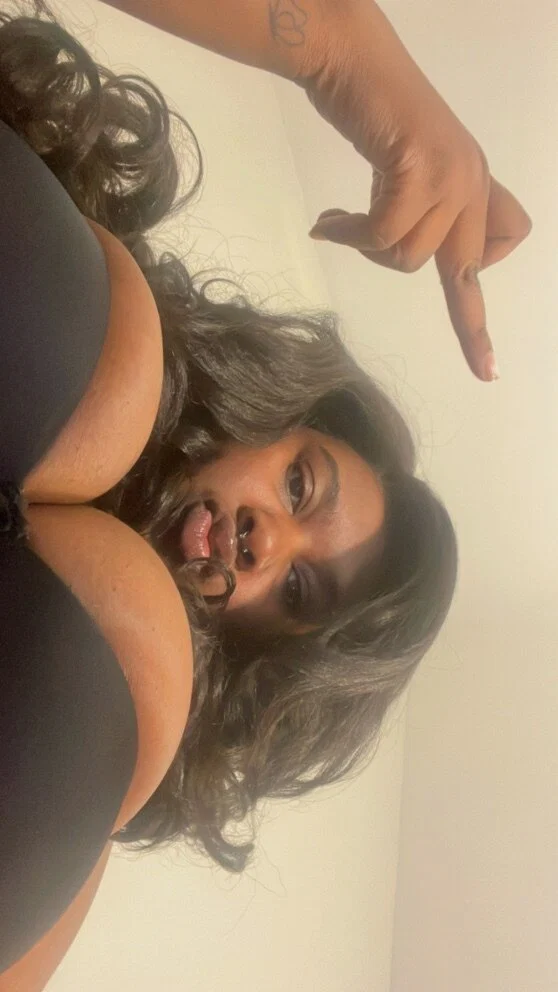 𝐆𝐎𝐃𝐃𝐄𝐒𝐒 𝐒𝐘𝐍 😈's avatar