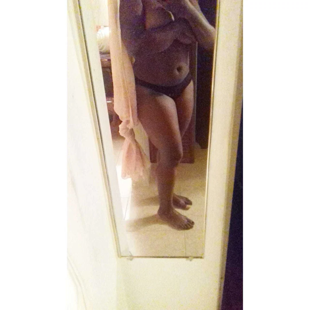 nudesandnails profile banner