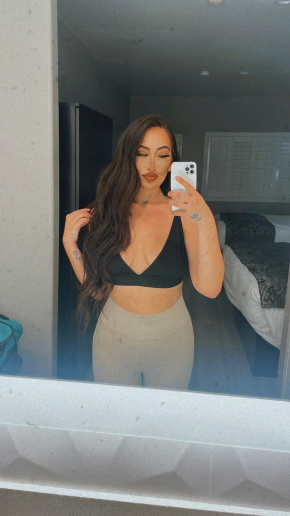 Samantha Lea's avatar