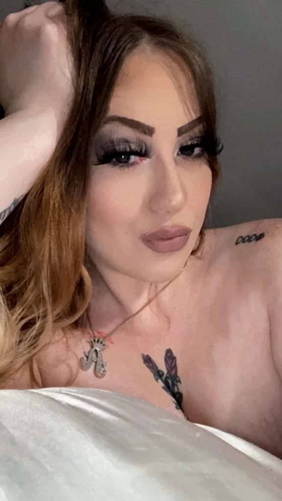 Nina Rosé's avatar