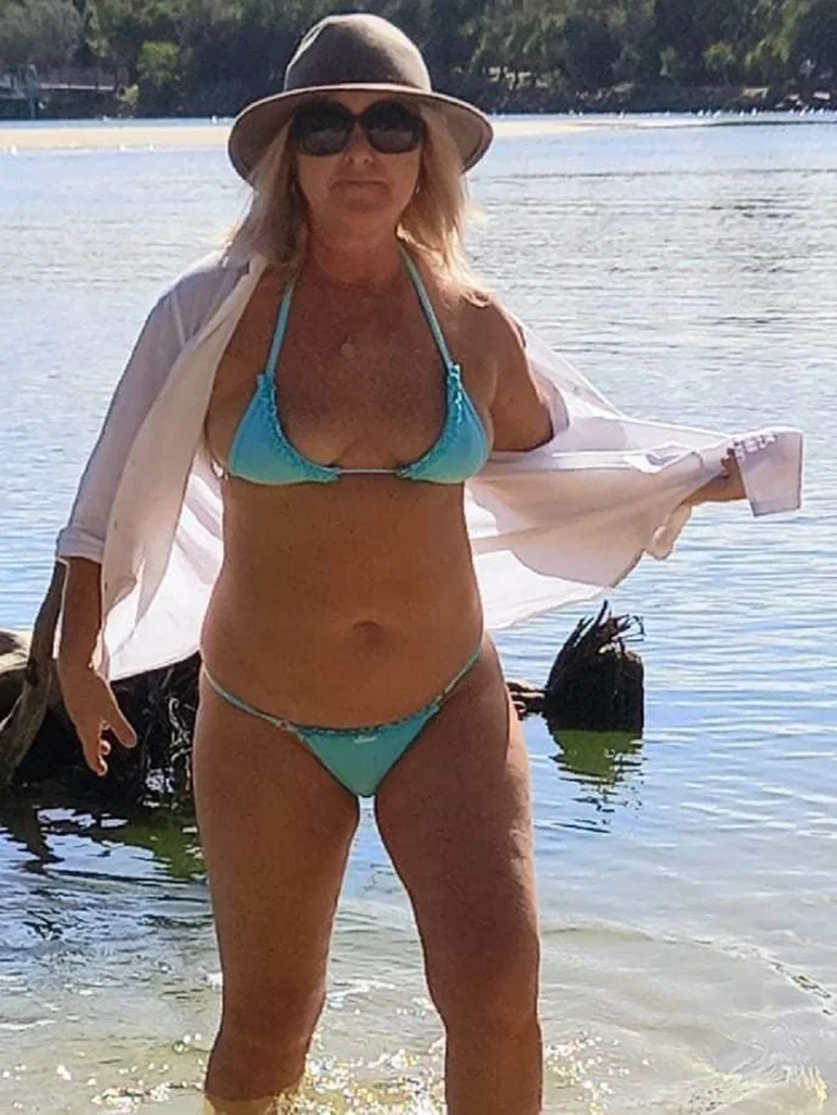 Summer Beach Girl's avatar