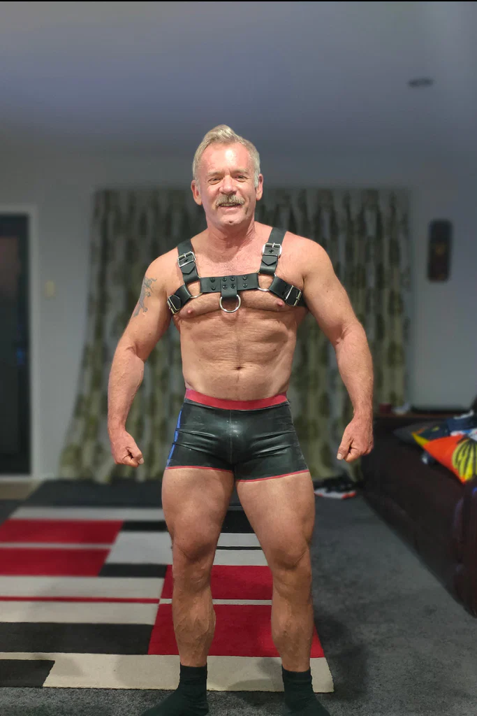 Tomas Hunter.