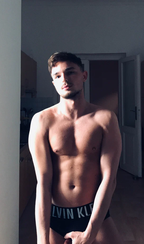 HornyBoy95's avatar