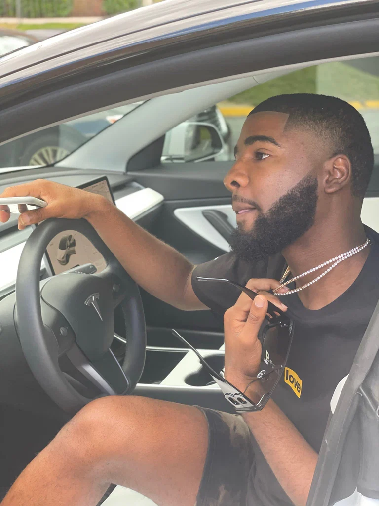 Zion De’labonjé🥂's avatar