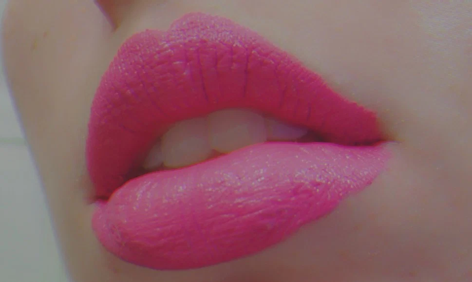 Vickie Rose profile banner