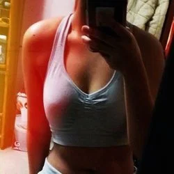 _peachy🍑's avatar