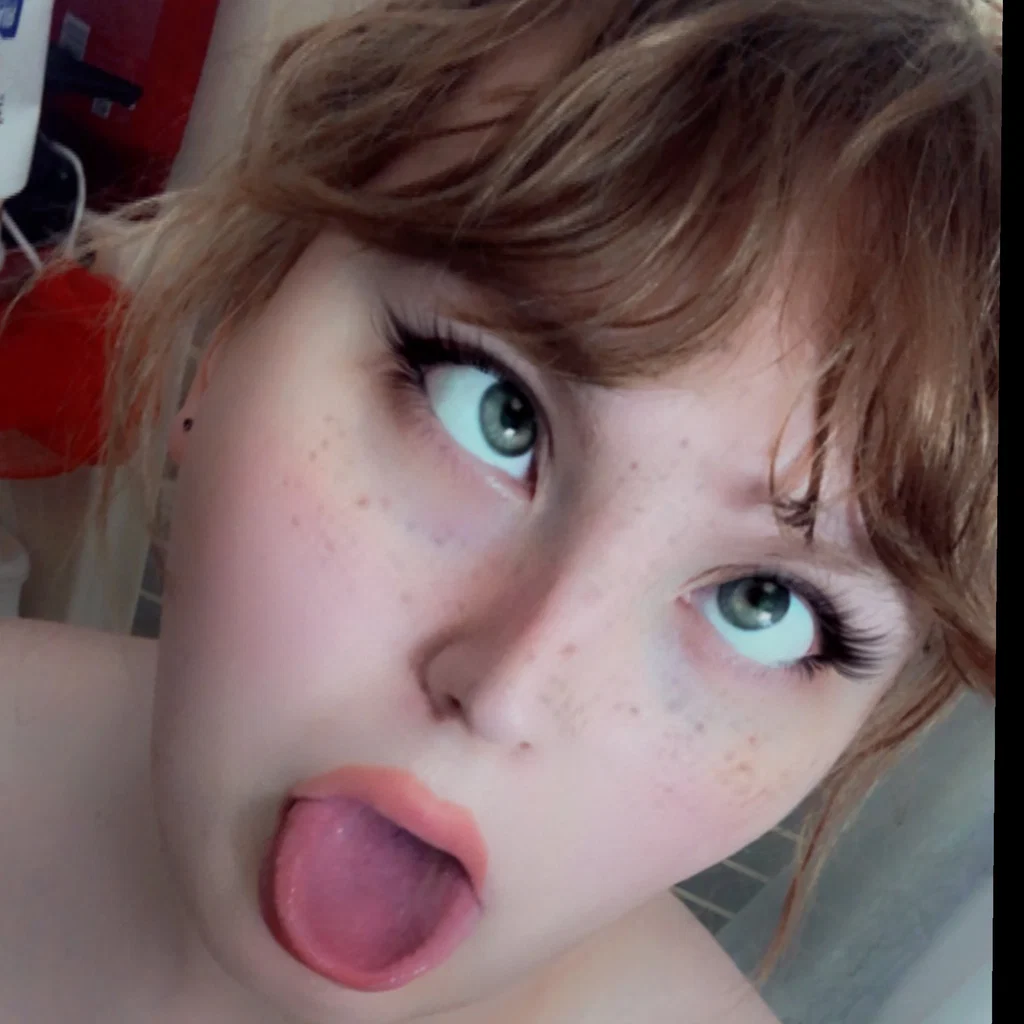 Roxi Star's avatar