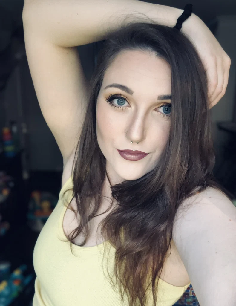 Beautiful momma mess 💕's avatar