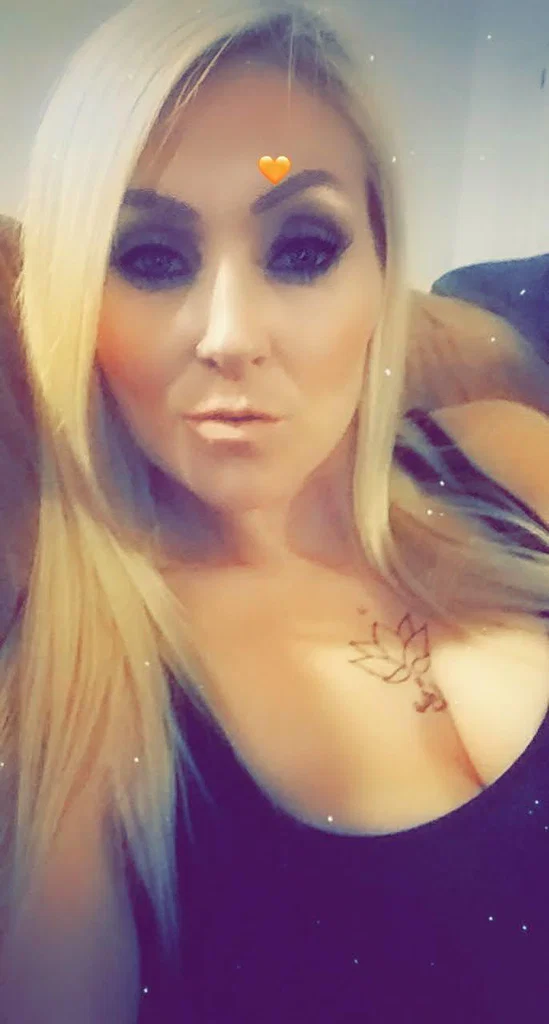 Ashley Asbury's avatar