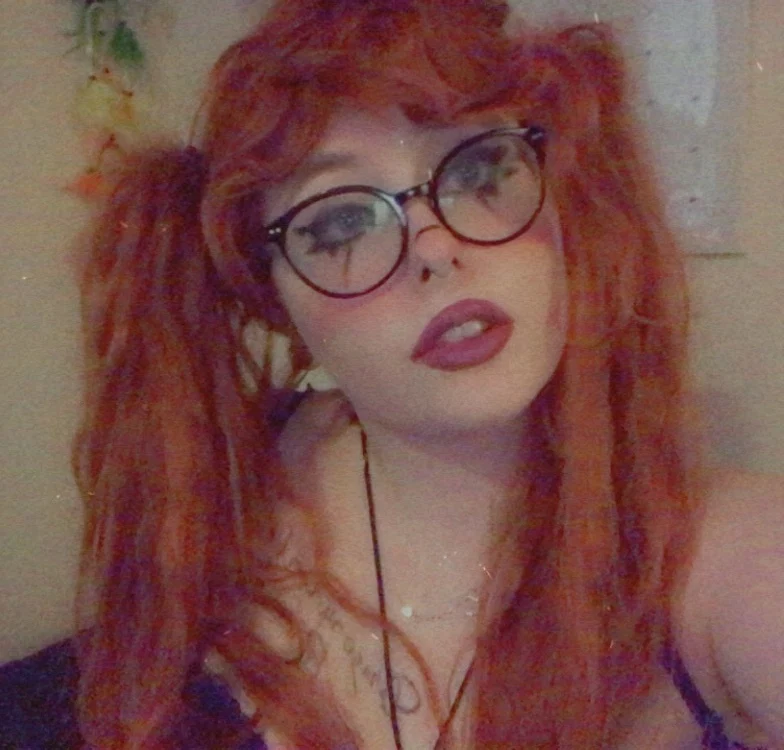 Nova Willow's avatar