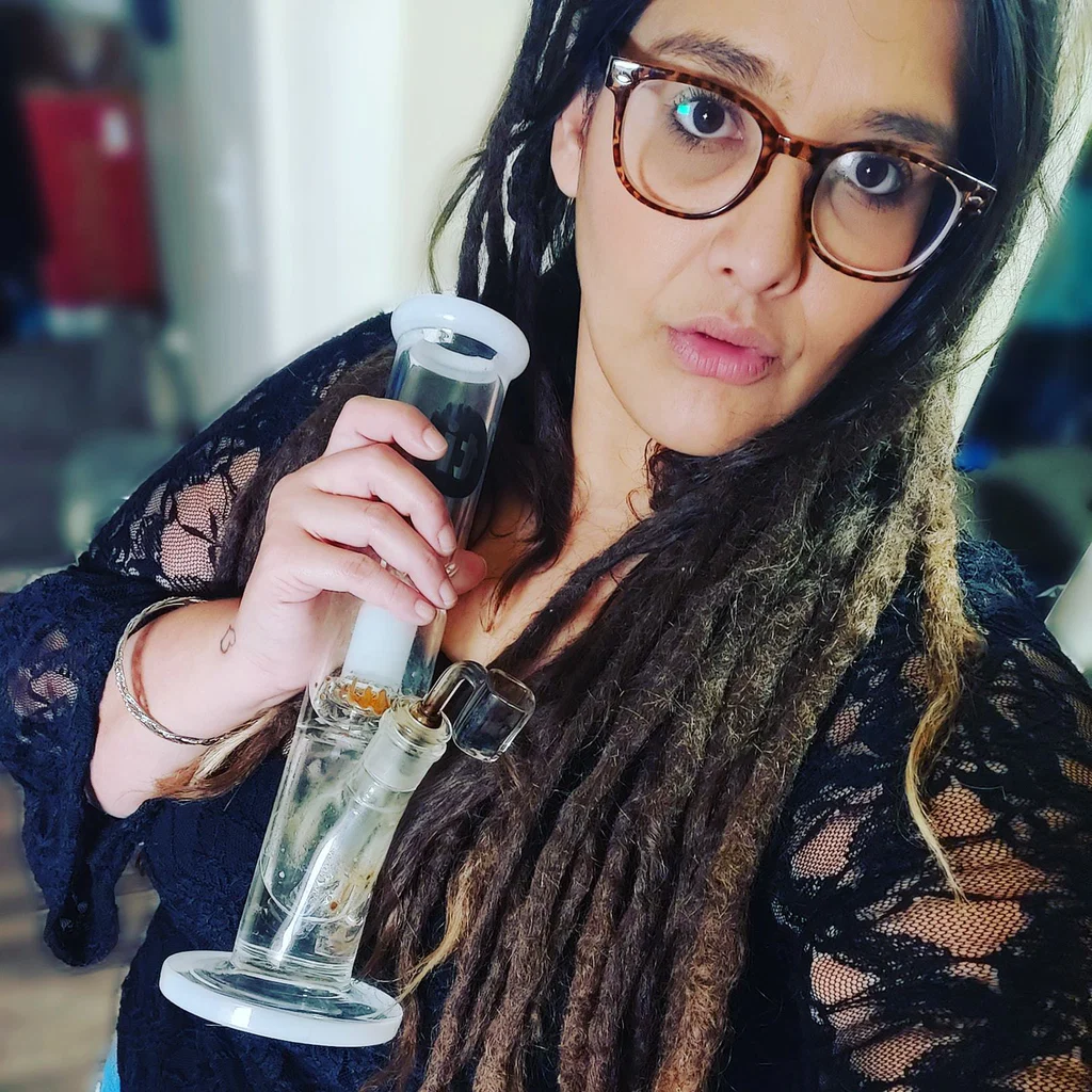 StonerSally420's avatar