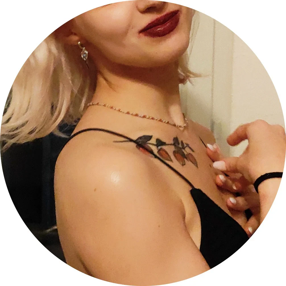 Golden Bee's avatar