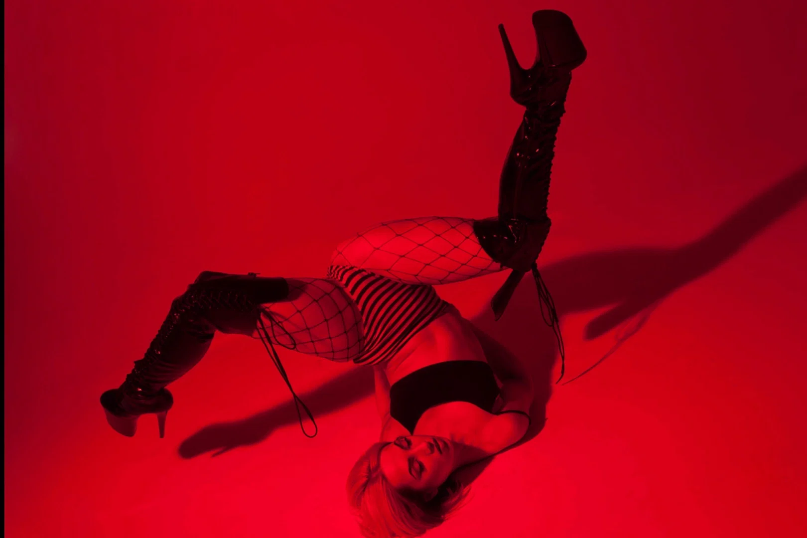 Antonina Goloseeva profile banner