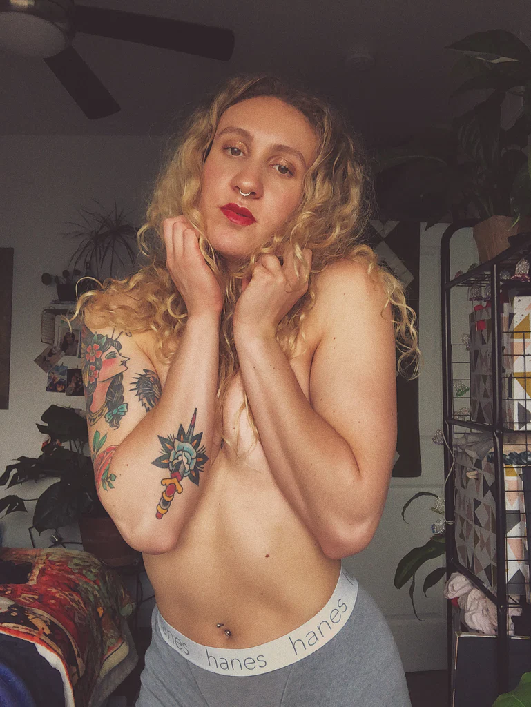 Lyla Louise's avatar
