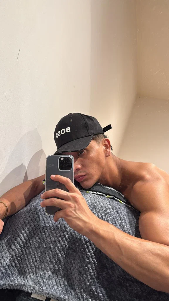 Arlenson_leonardo's avatar
