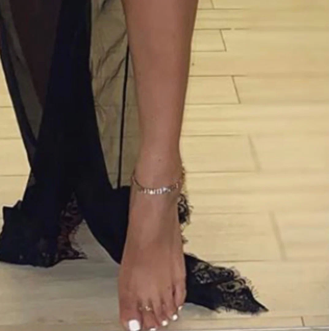 Solykia tippy toes profile banner