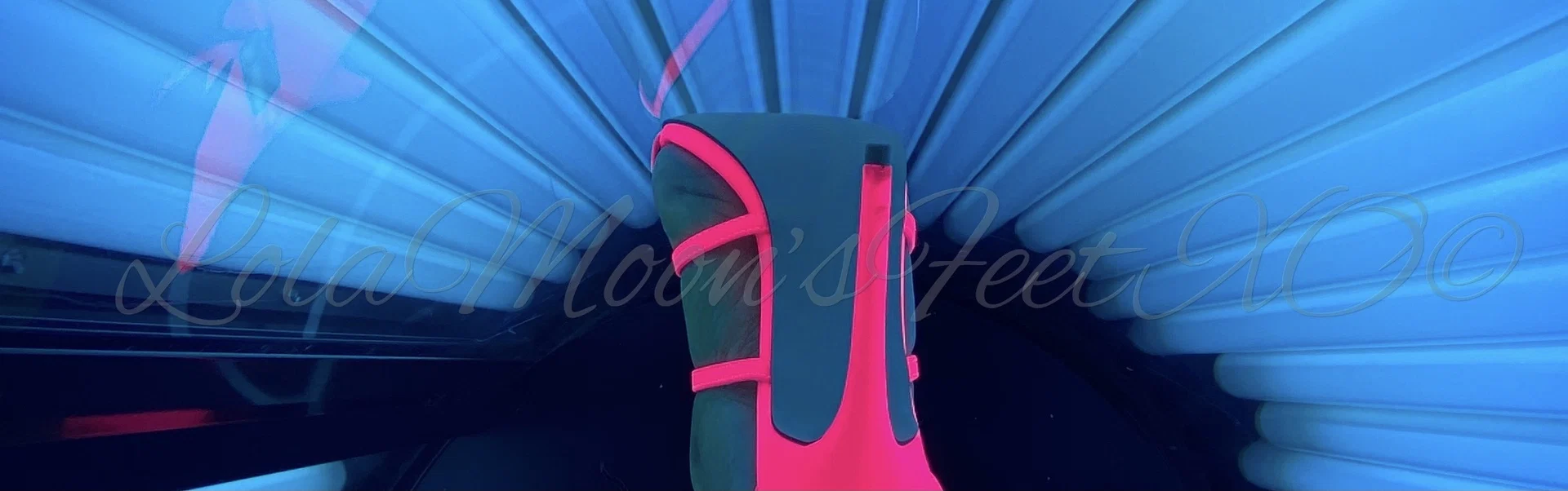 Lola Moon Feet profile banner
