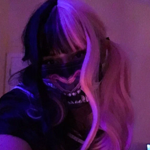 Mask Girl's avatar