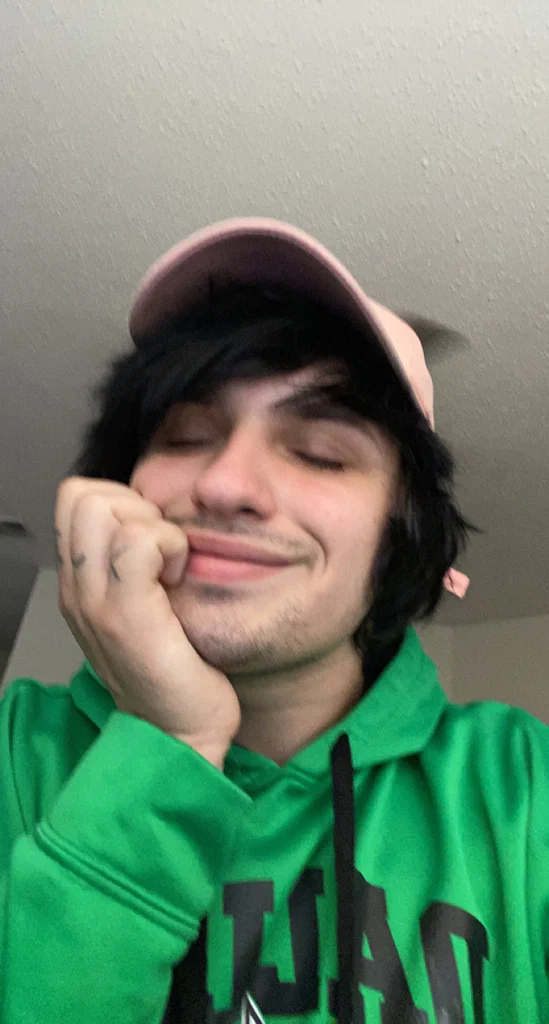 Elias Cole's avatar