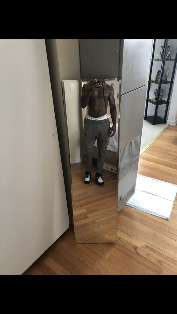 Nympho🤪's avatar