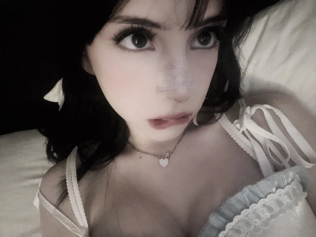 Gloss Tink