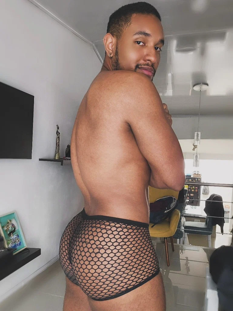 HARRY Dancer🕺🏾