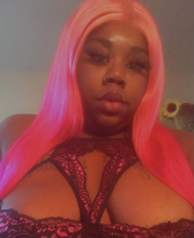 Miiz Nene's avatar