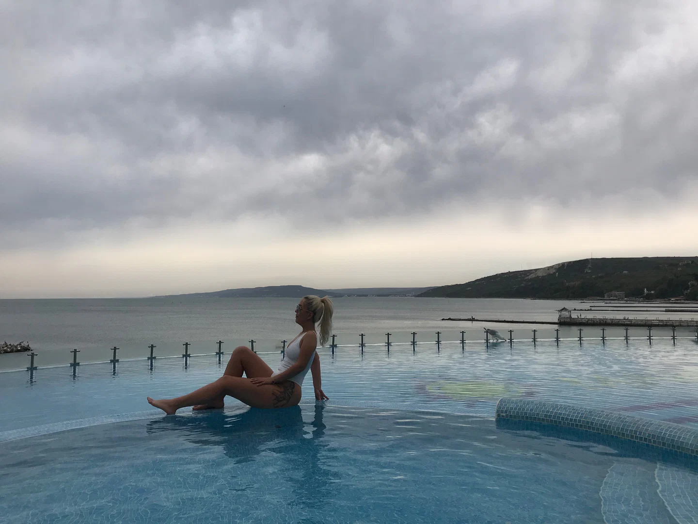 Denisaaa profile banner