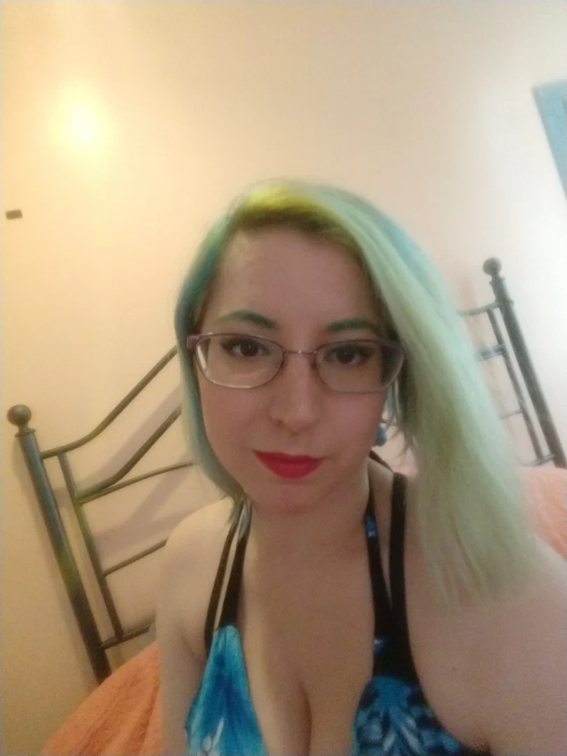 Holly the nerd profile banner