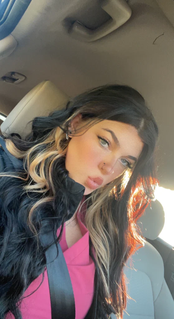 Skylar Rayn's avatar