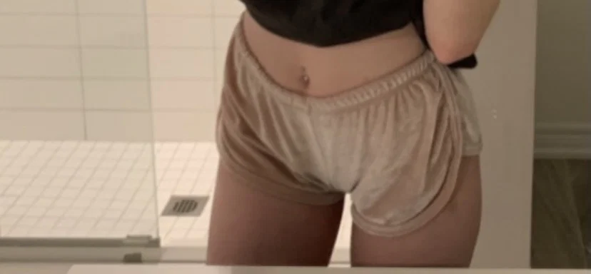 Bella profile banner