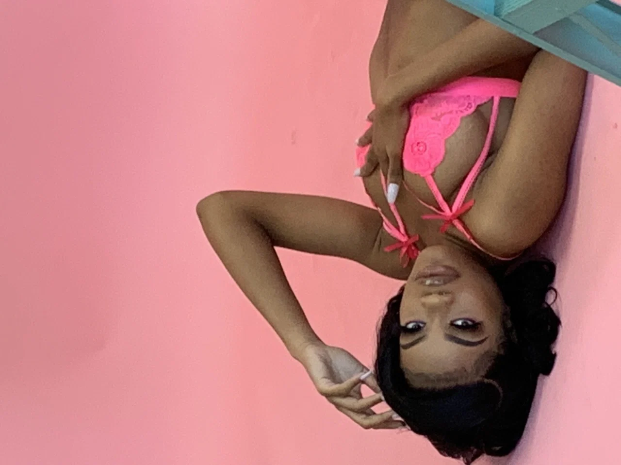 Nika2sexyy π¦ profile banner