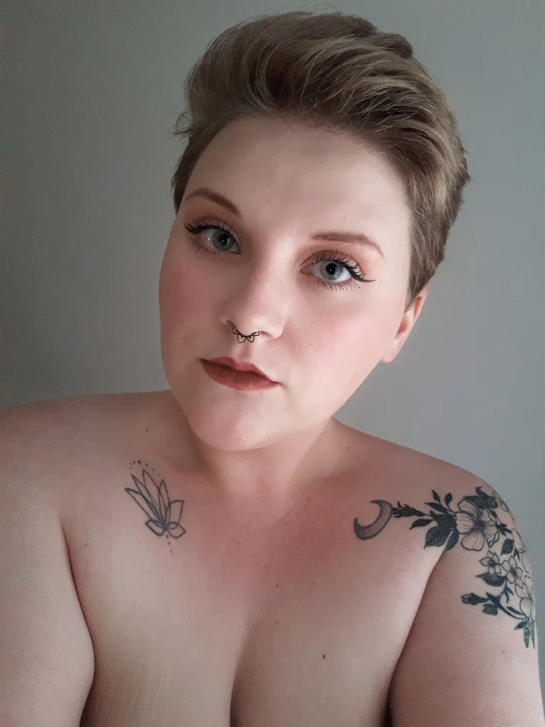 Dani Dee's avatar