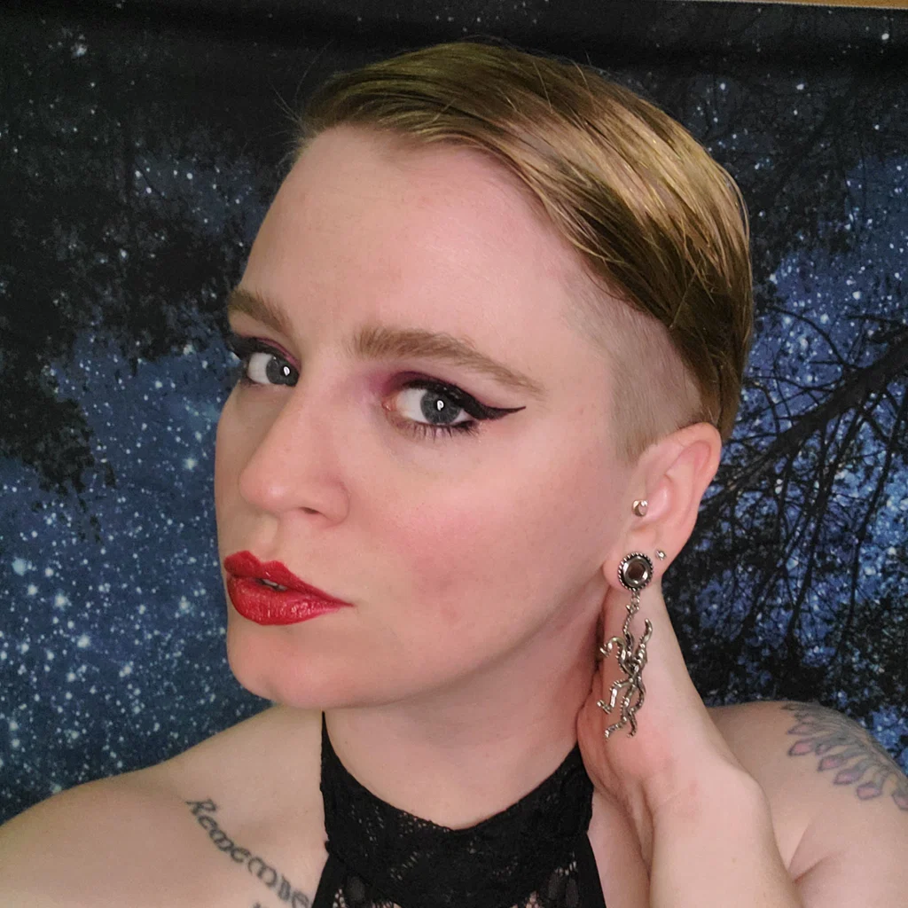 Nickii Free's avatar