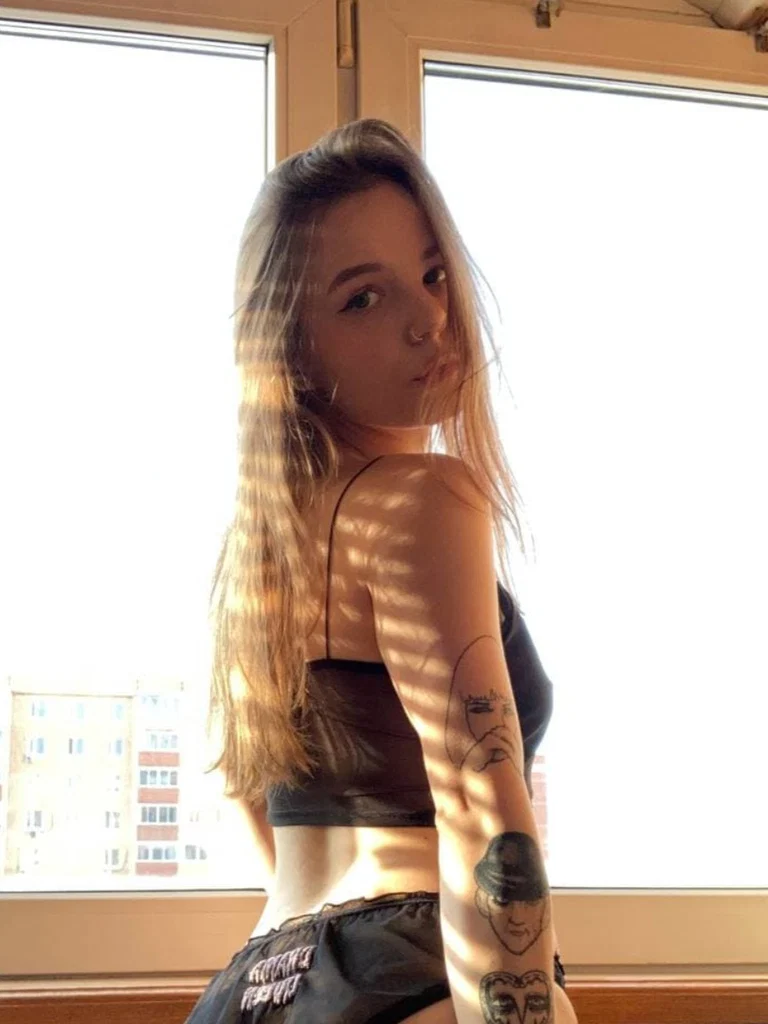 🍓18 Year Old College Girl Jenny🍓's avatar
