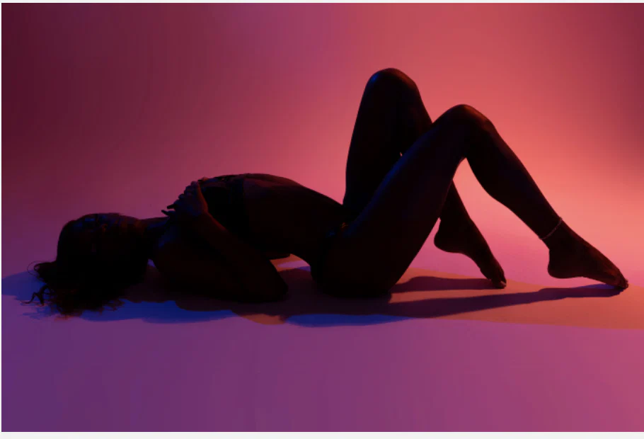 Cali kisses profile banner